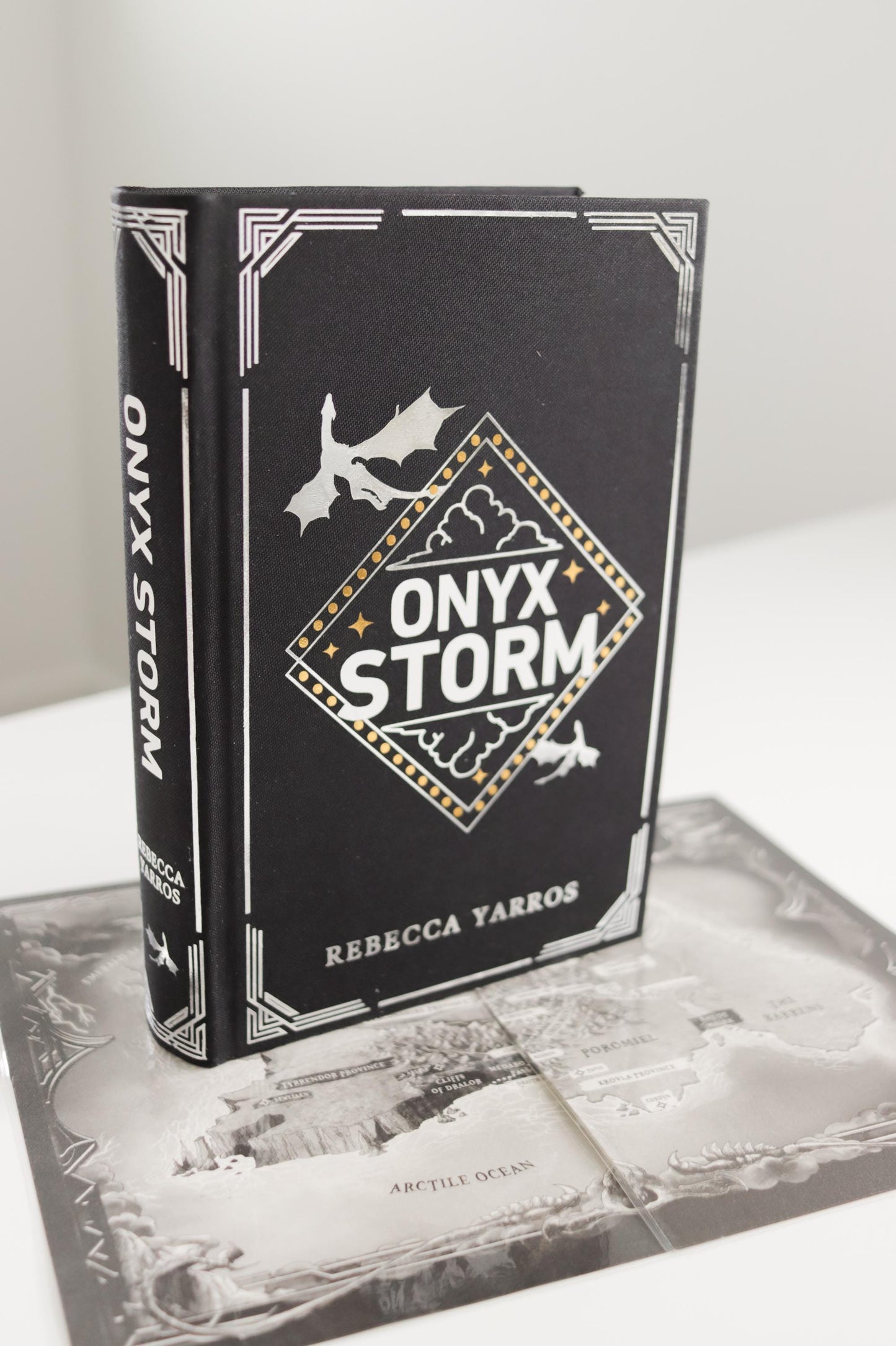 Onyx Storm by Rebecca Yarros