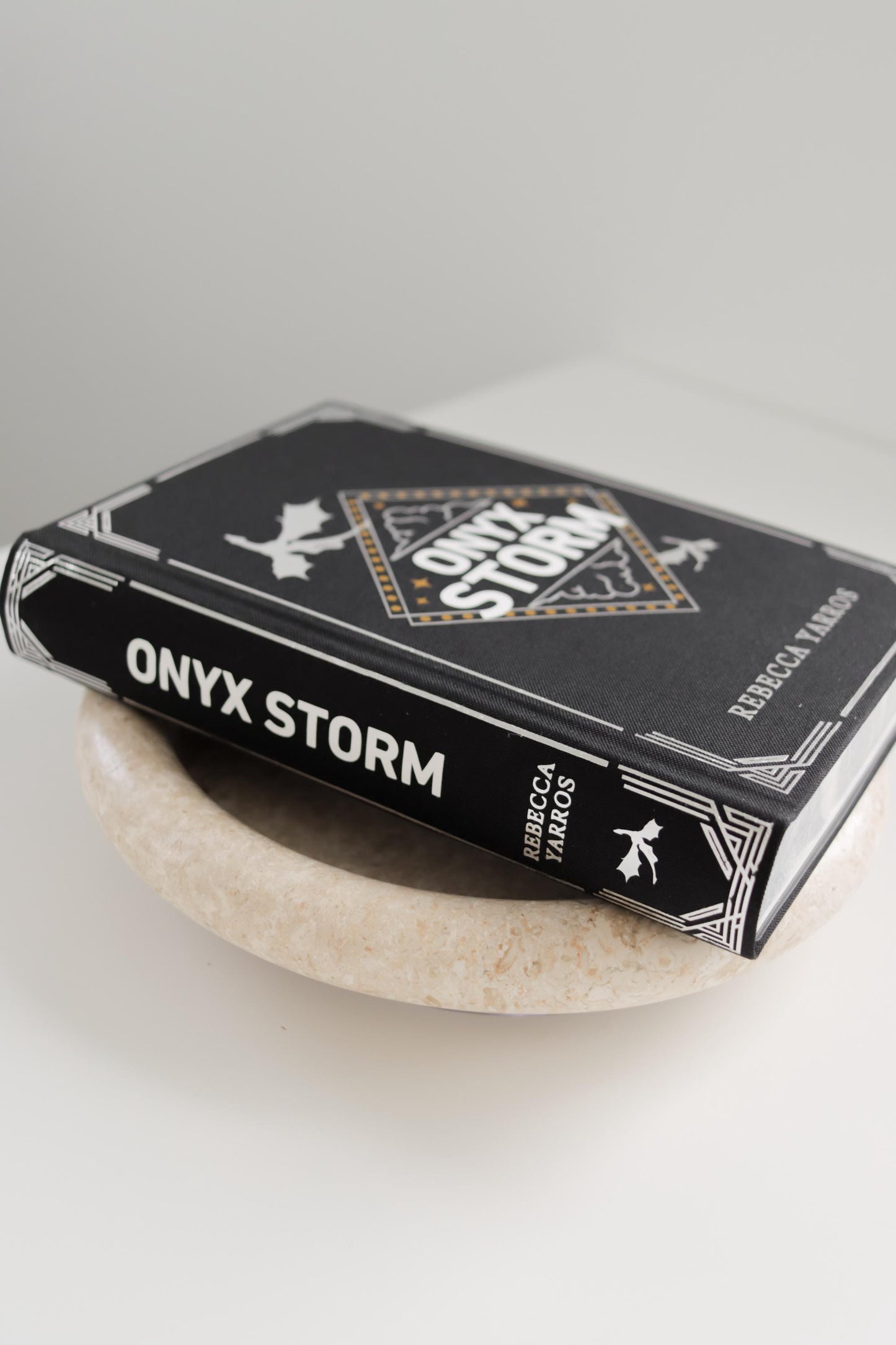 Onyx Storm by Rebecca Yarros