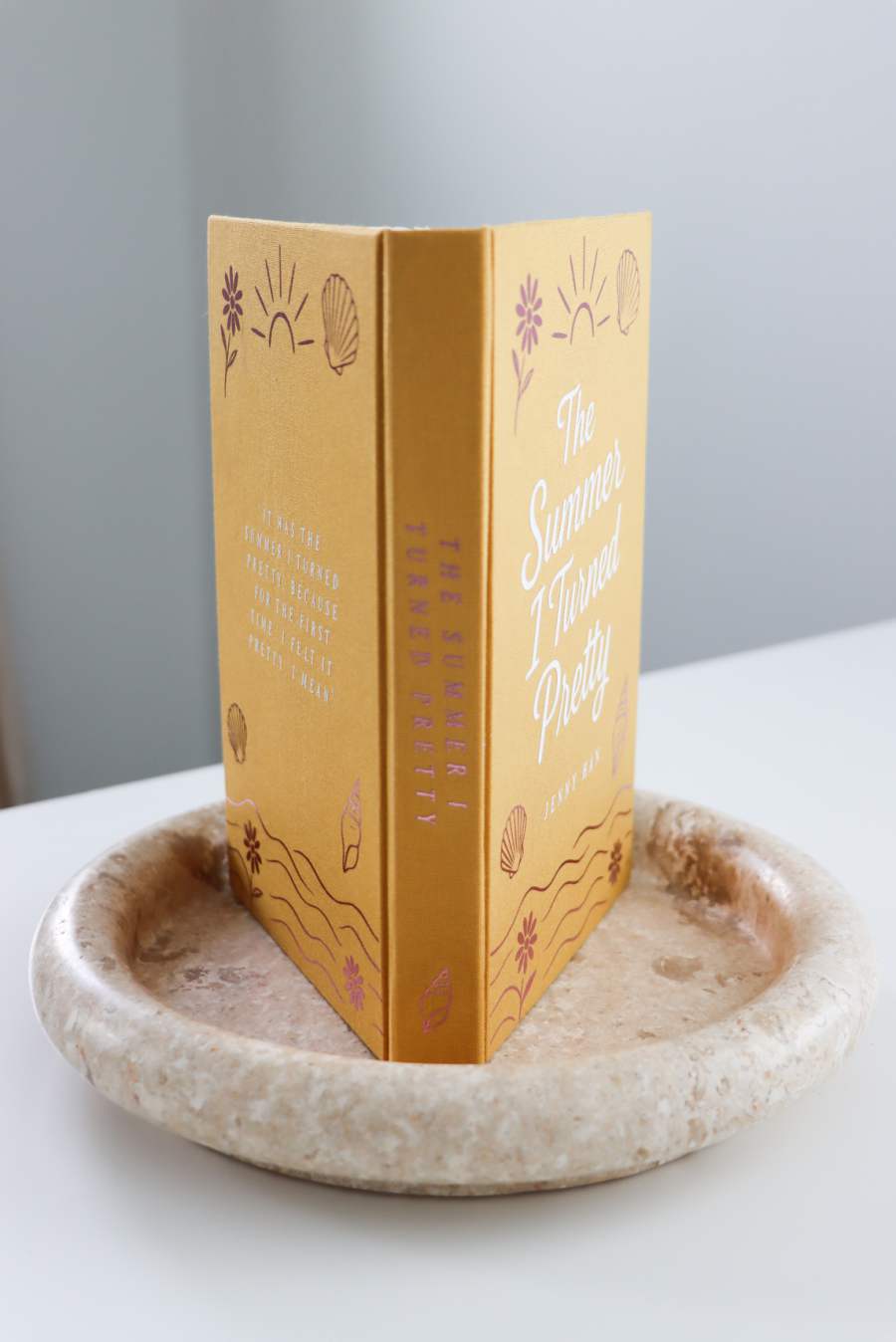 The Summer I Turned Pretty by Jenny Han