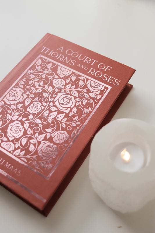 A Court of Thorns and Roses by Sarah J. Maas